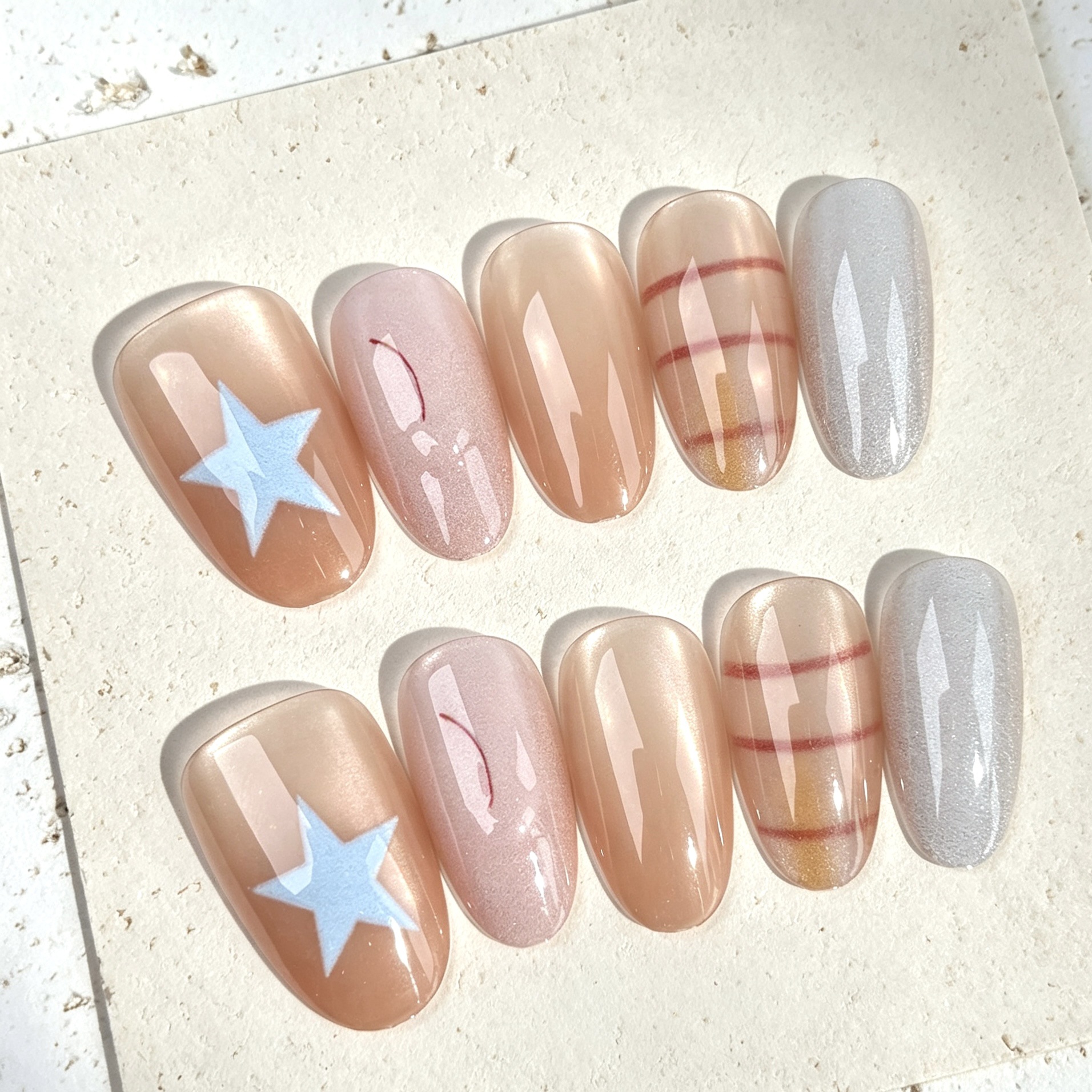 Soft Glow Cat Eye · Short press-on nail sample